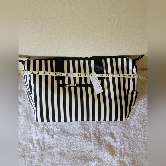 Alice +Olivia Black and White Striped Tote Bag New With Tag - Picture 11 of 11